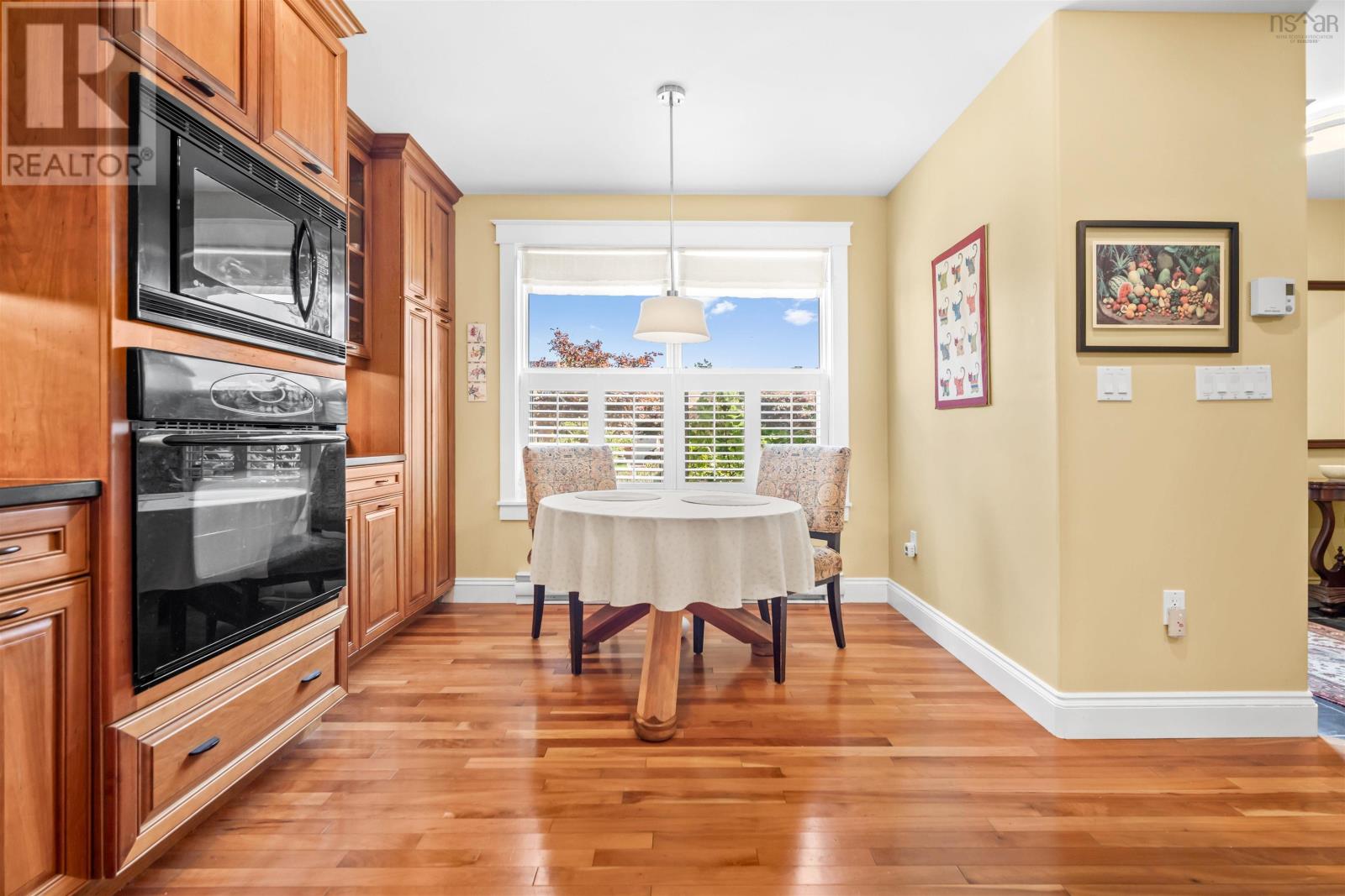 7 Compass Rose Court, Bedford — photo 8
