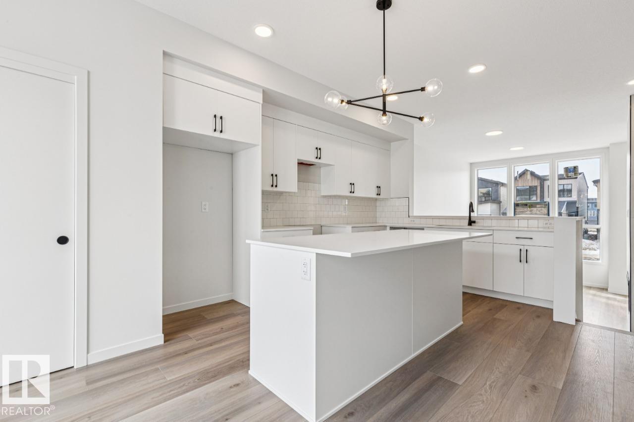 319 30 ST SW - 10