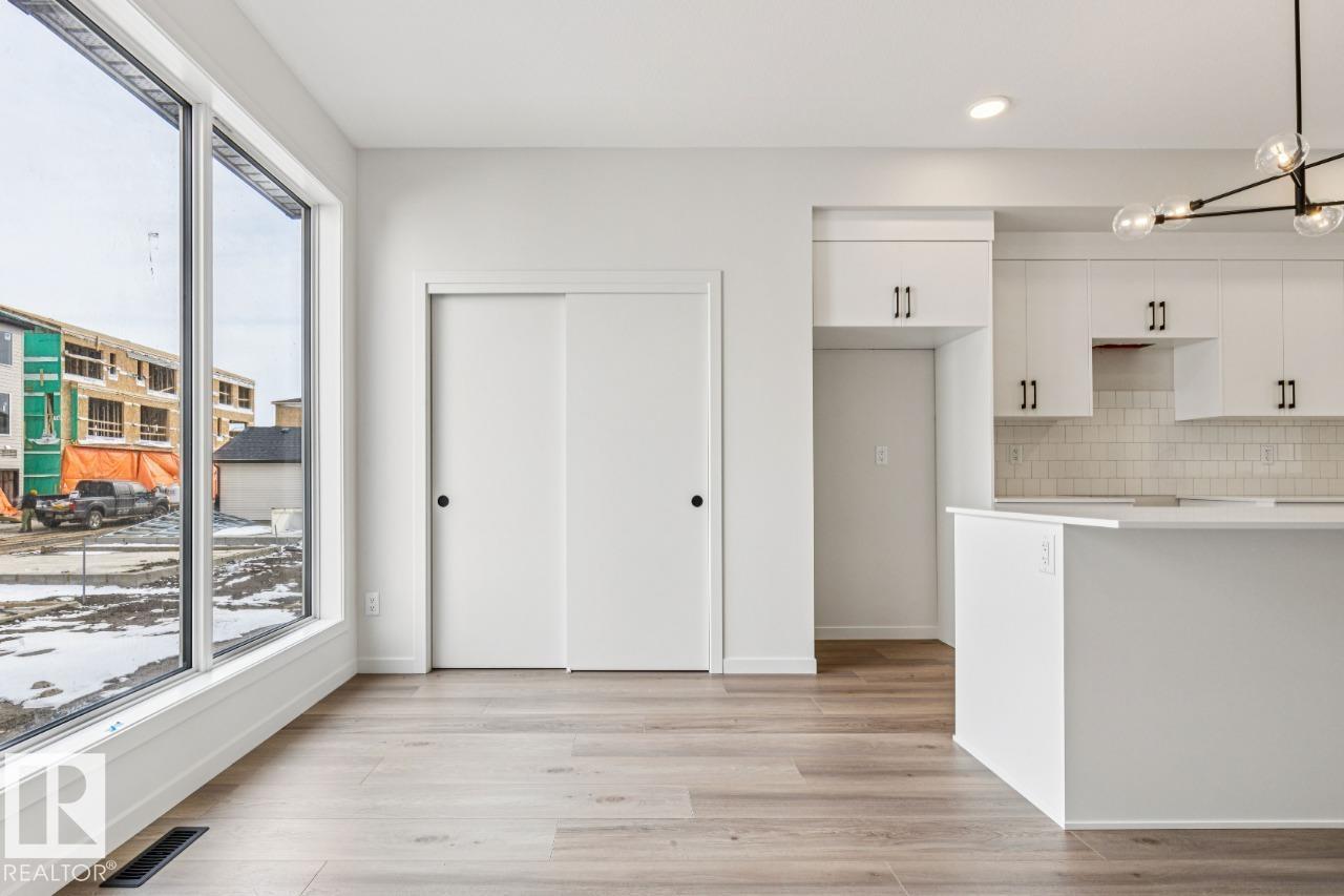 319 30 ST SW - 16