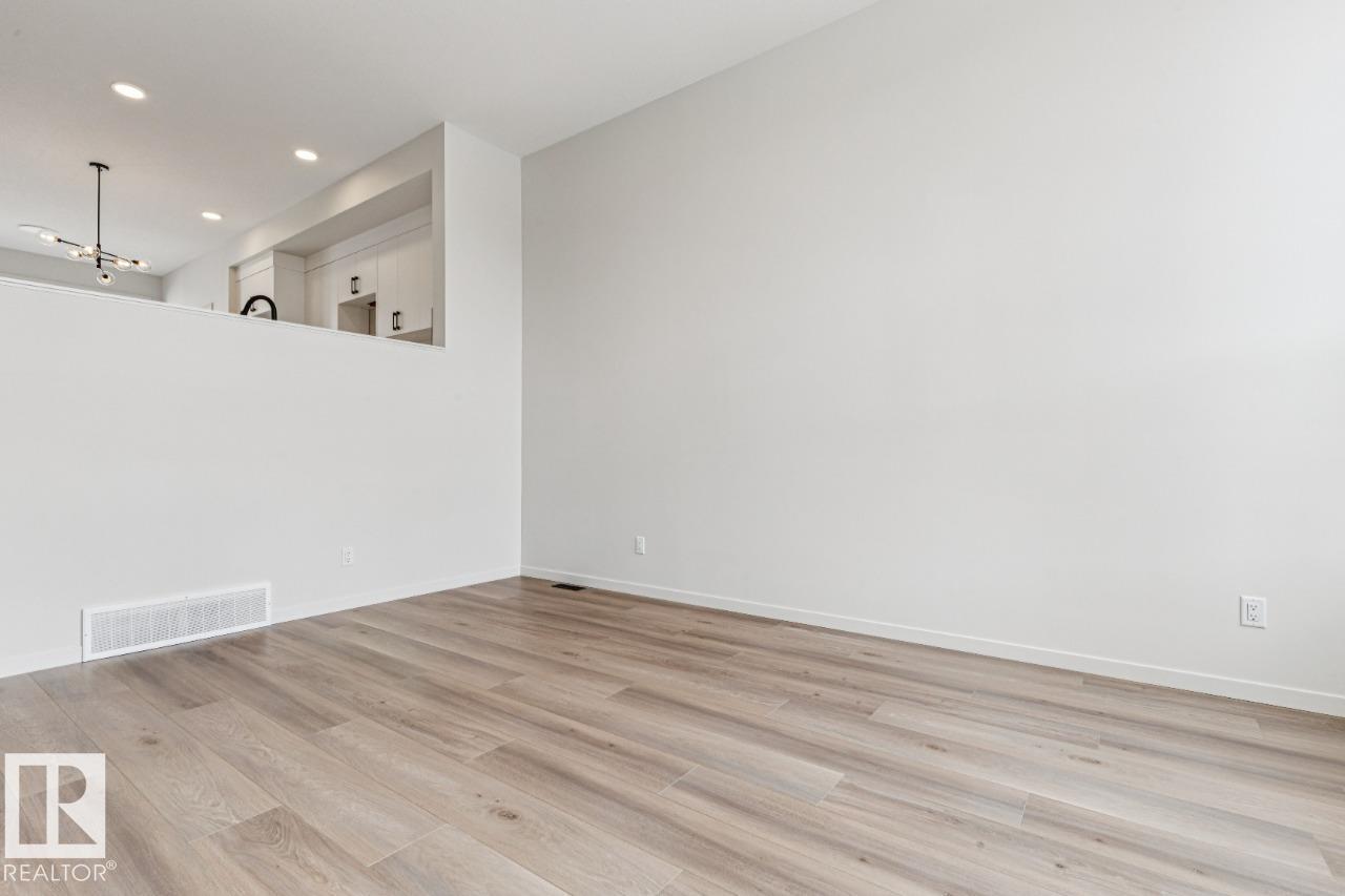 319 30 ST SW - 5