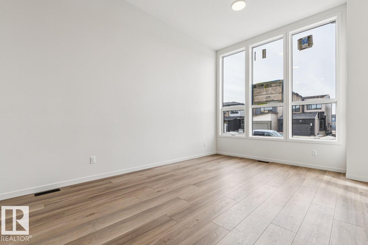 319 30 ST SW - 8