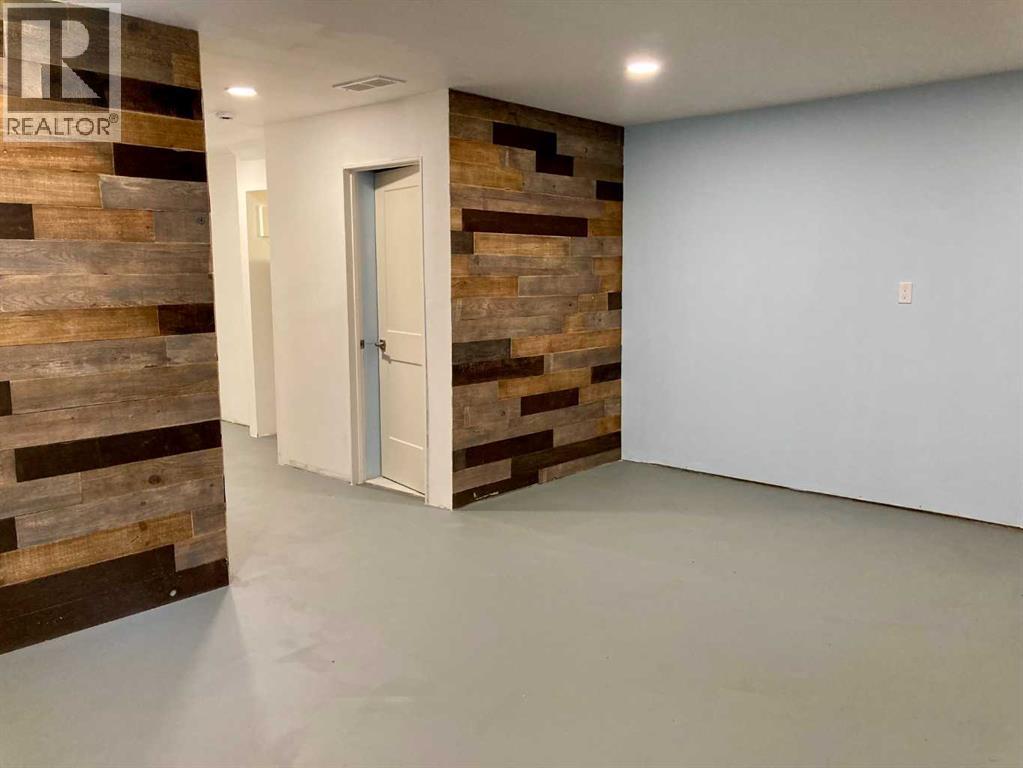 8621 24 Avenue S - 24