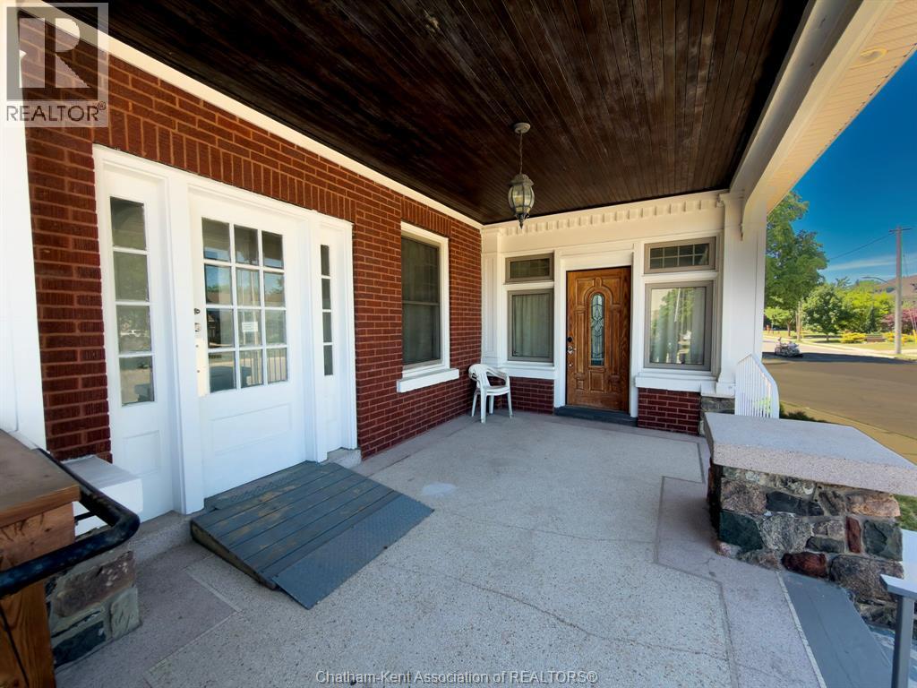 226 WELLINGTON STREET West, Chatham — photo 35