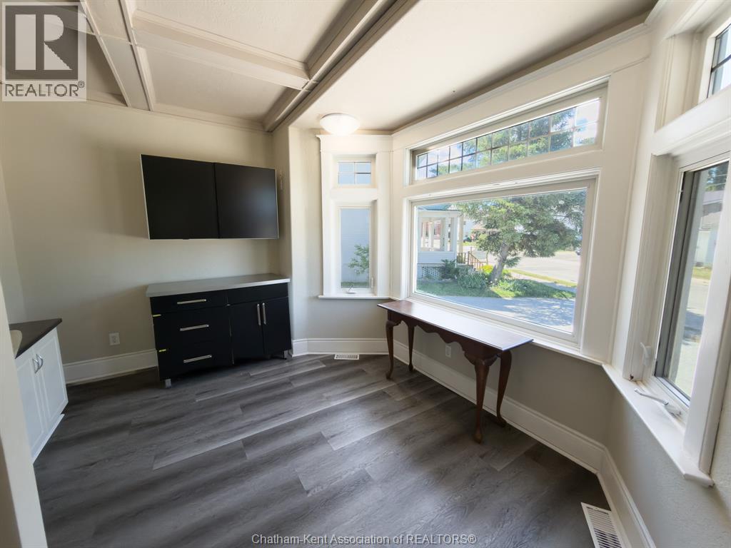 226 WELLINGTON STREET West, Chatham — photo 6