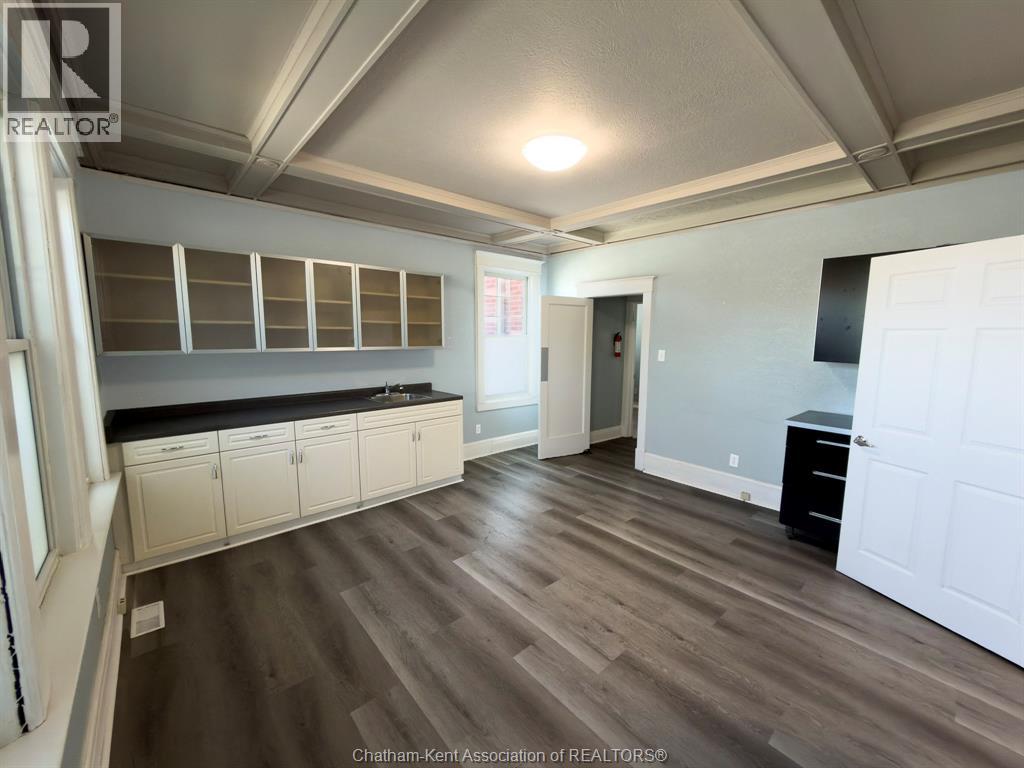 226 WELLINGTON STREET West, Chatham — photo 9