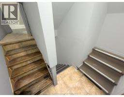 226 Wellington Street West, Chatham, ON N7M1J6 Photo 17