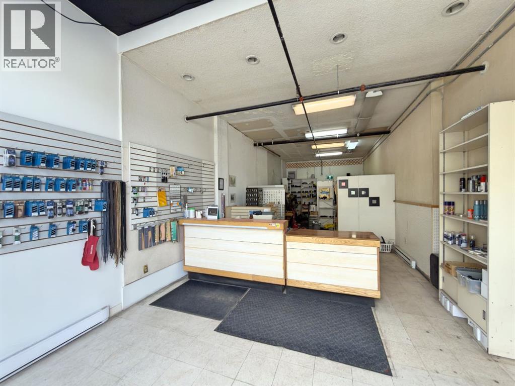 325B 17 Avenue SW, Calgary, Alberta, T2S0A5