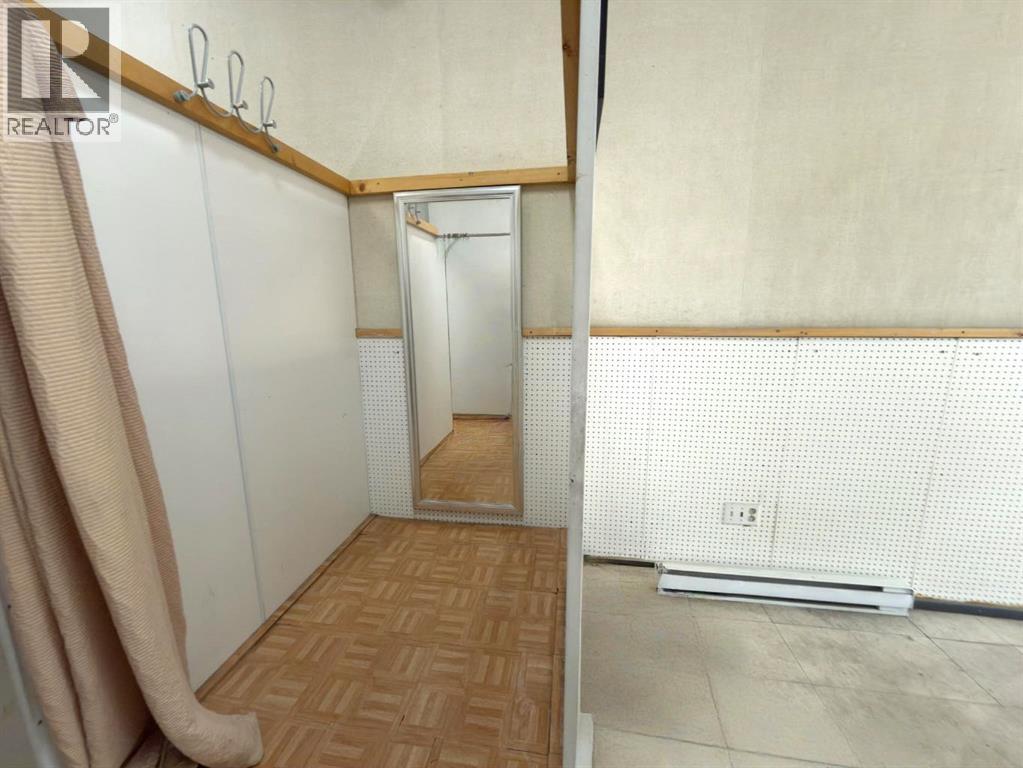 325B 17 Avenue SW, Calgary — photo 6