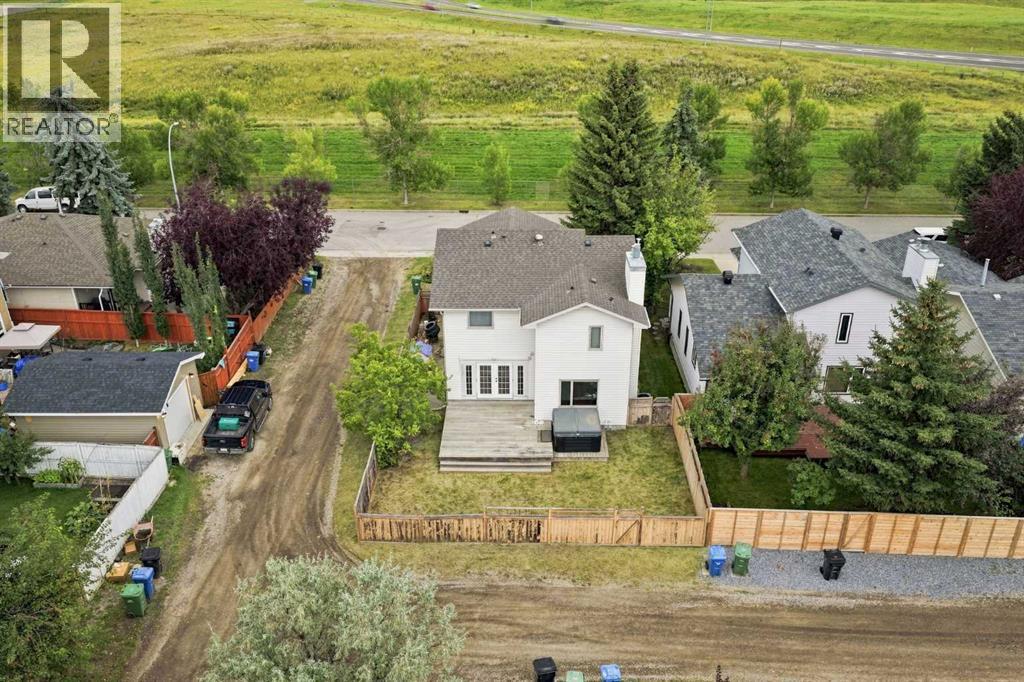 1403 Sunvista Way SE, Sundance, Calgary photo 3