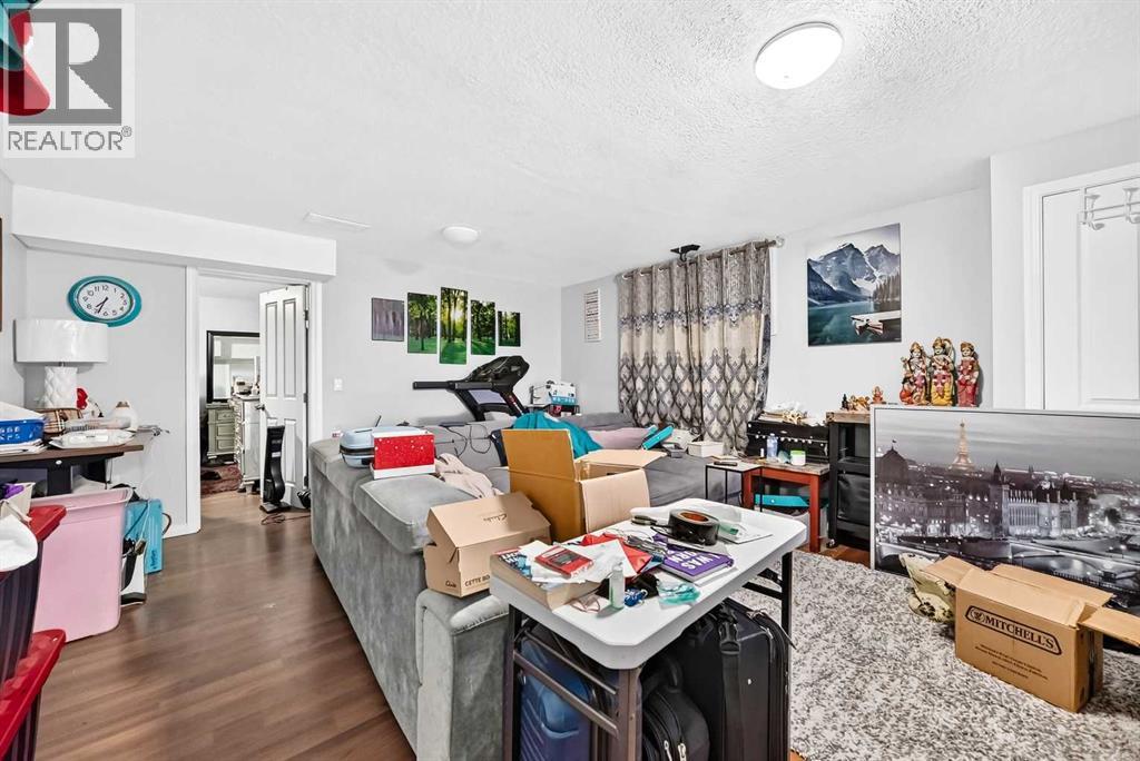 139 Skyview Shores Crescent NE - 39