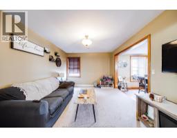 Primary Bedroom - 219 Inshes, Chatham, ON N7M2Z5 Photo 14