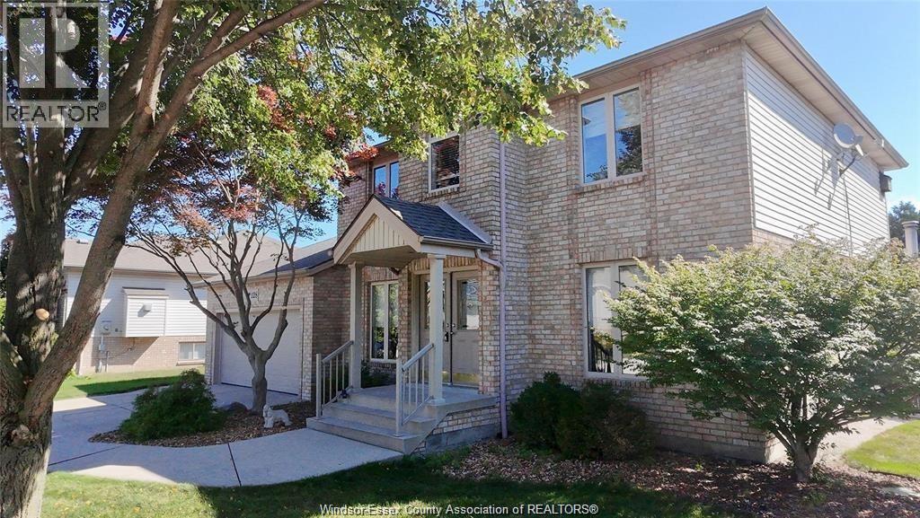 128 Pheasant Run DRIVE - 2