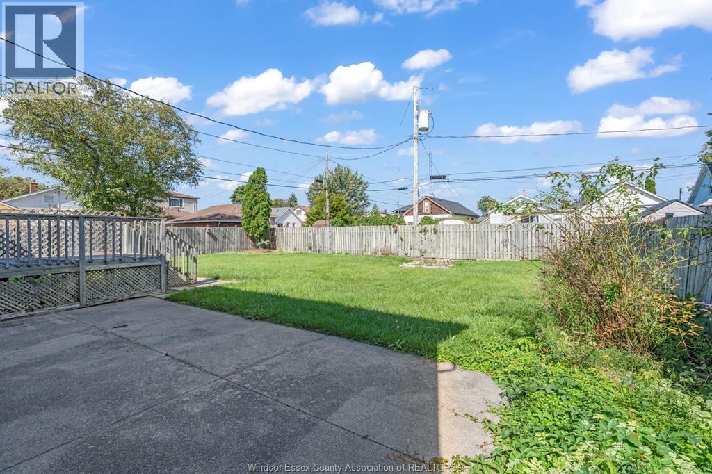 2416 MERCER STREET, Windsor — photo 7