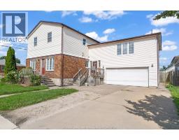 Foyer - 2416 Mercer Street, Windsor, ON N8X3R5 Photo 6