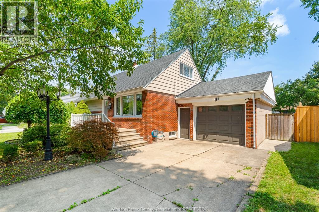 3070 DANDURAND - 1
