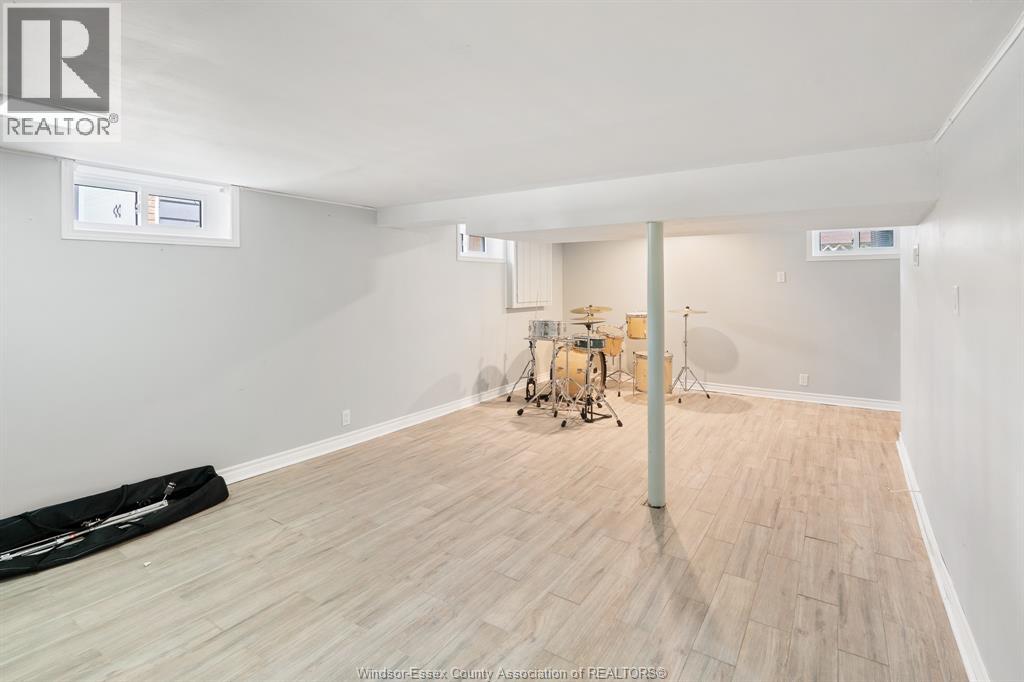 3070 DANDURAND - 24