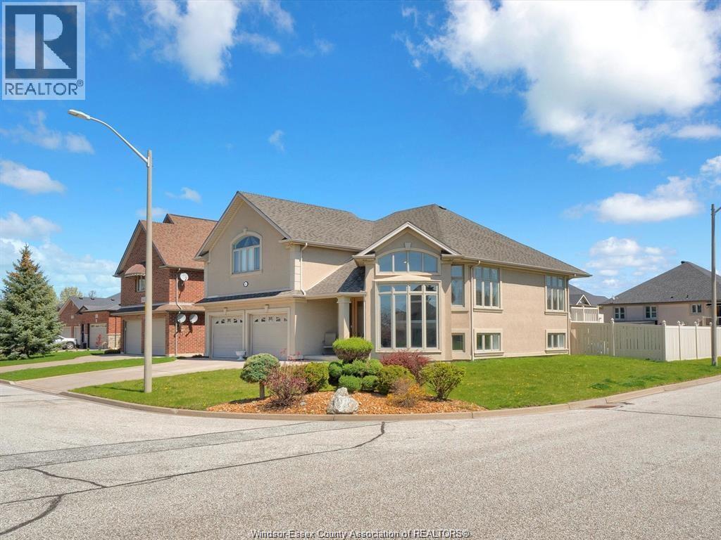 144 MECONI COURT, Lakeshore — photo 3
