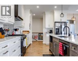 Kitchen - 1912 Villa Canal, Kingsville, ON N8Y0G5 Photo 9