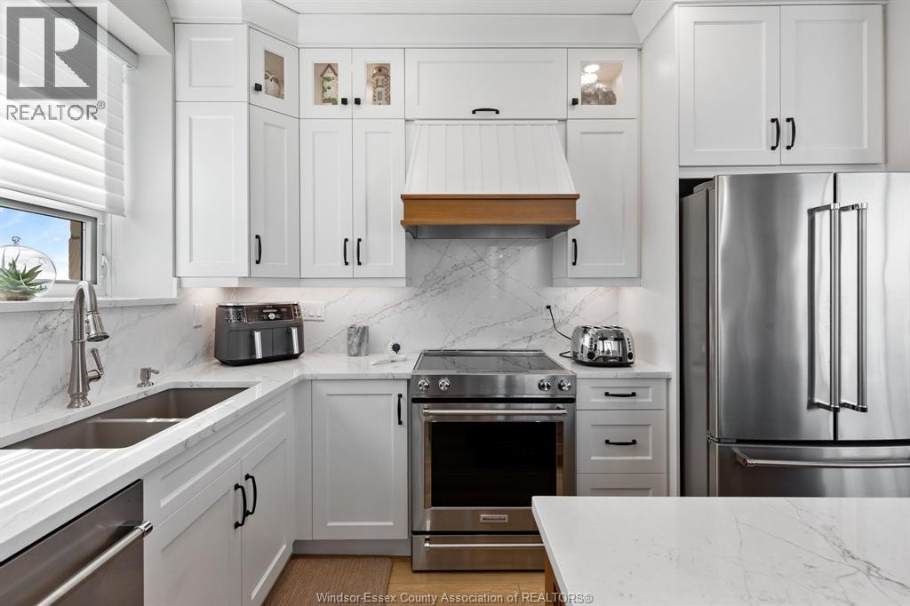 #901 5055 RIVERSIDE DRIVE East - 20