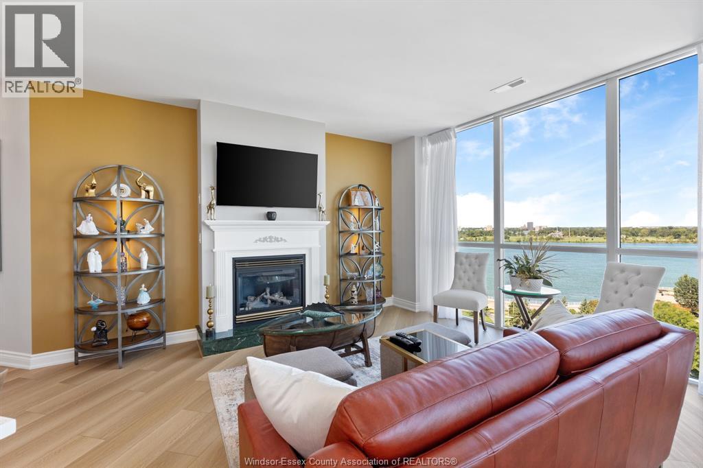 #901 5055 RIVERSIDE DRIVE East - 27