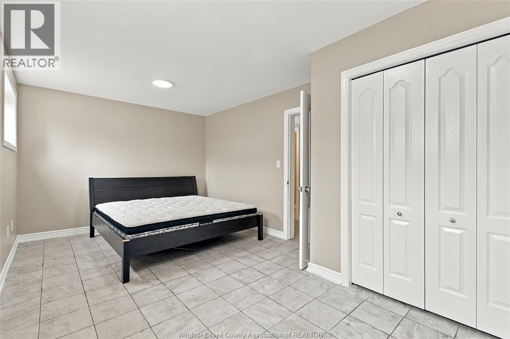 4610 BRUNSWICK AVENUE - 26