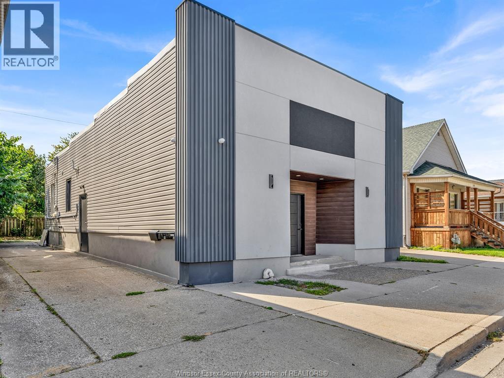 1623 DROUILLARD, Windsor — photo 4