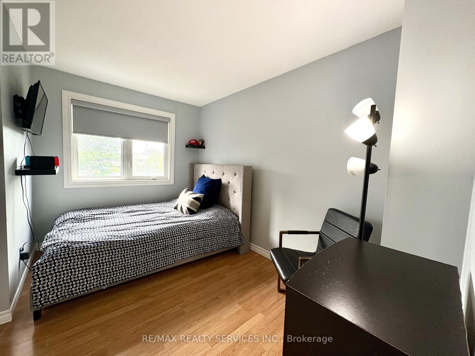 151 GREENE DRIVE - 10