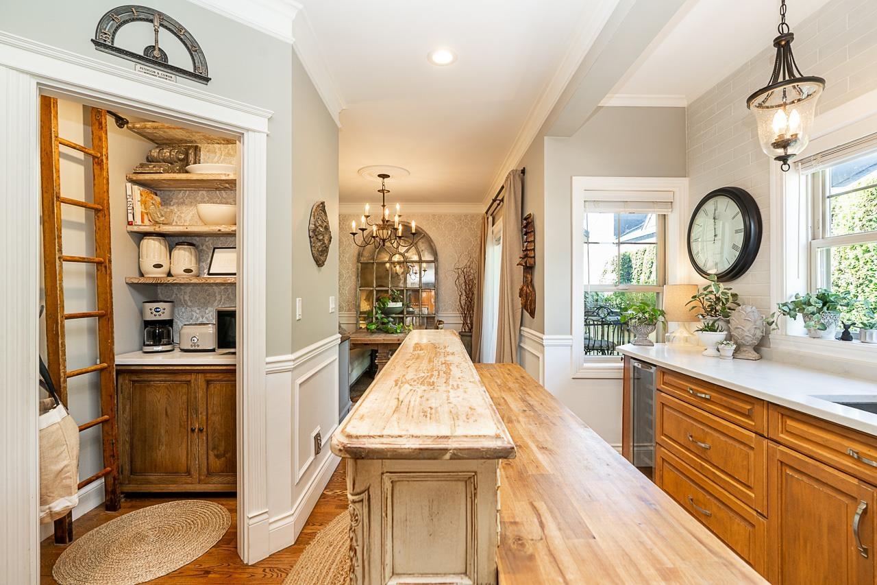 4 15151 BUENA VISTA AVENUE, White Rock