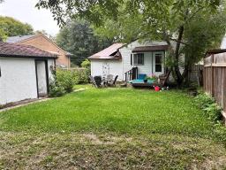 211 Poplarwood Avenue, Winnipeg, MB R2M1L3 Photo 14