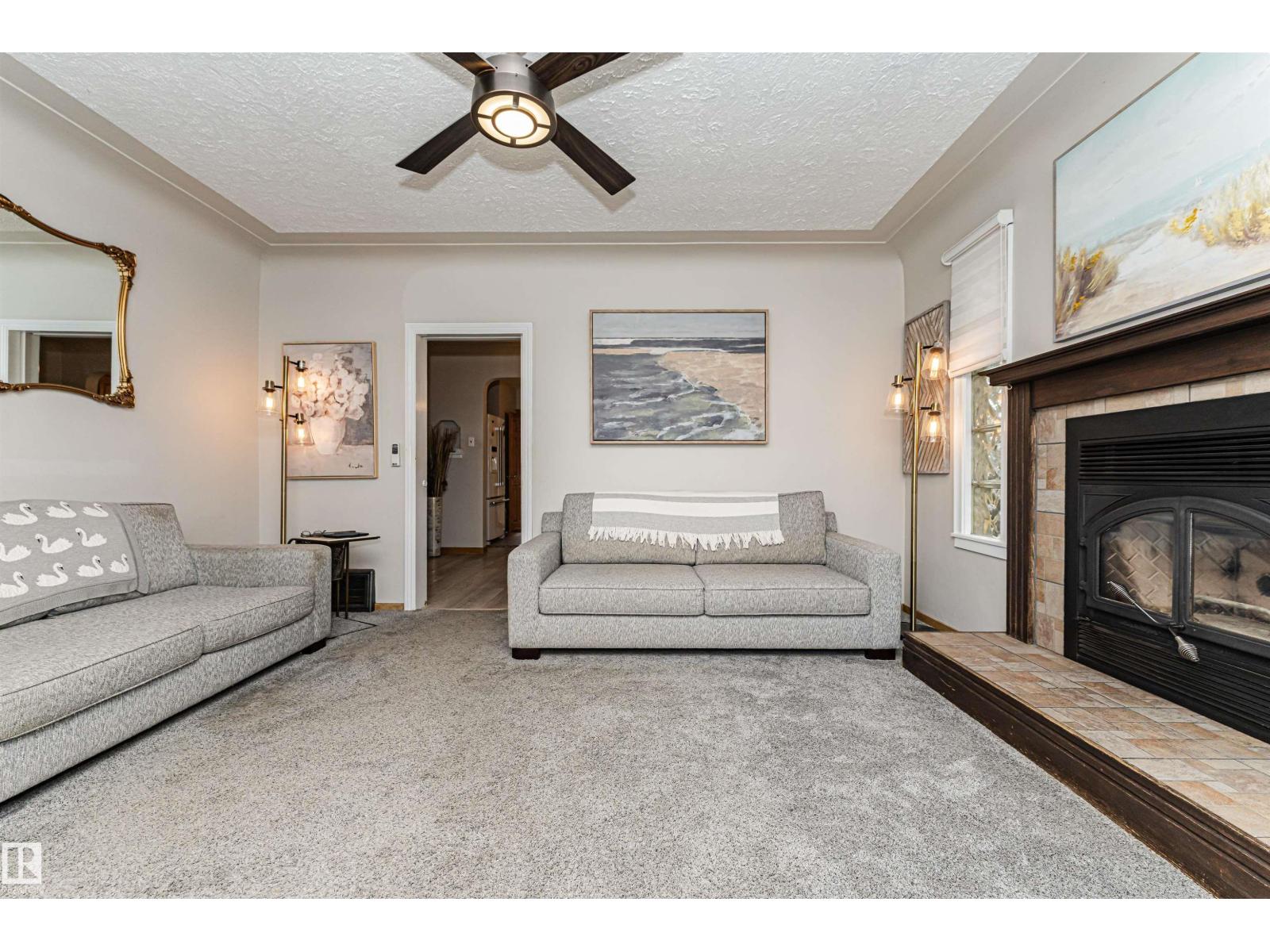 10807 136 ST NW - 10