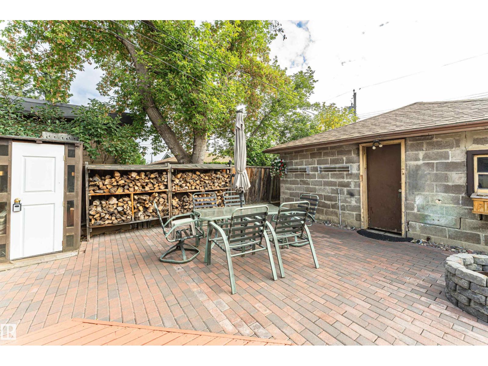 10807 136 ST NW - 45