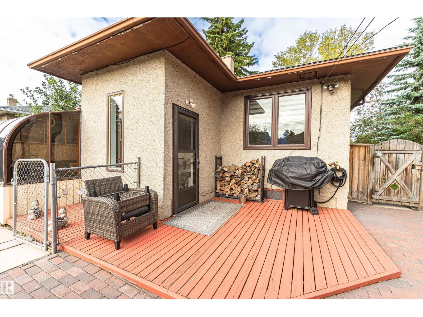 10807 136 ST NW - 47