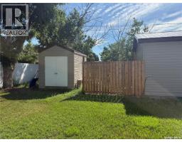 Storage - 12 6th Street Crescent W, Kindersley, SK S0L1S0 Photo 7
