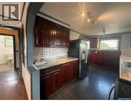 12 6th Street Crescent W, Kindersley, SK S0L1S0 Photo 16