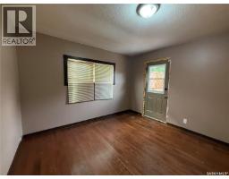 12 6th Street Crescent W, Kindersley, SK S0L1S0 Photo 20