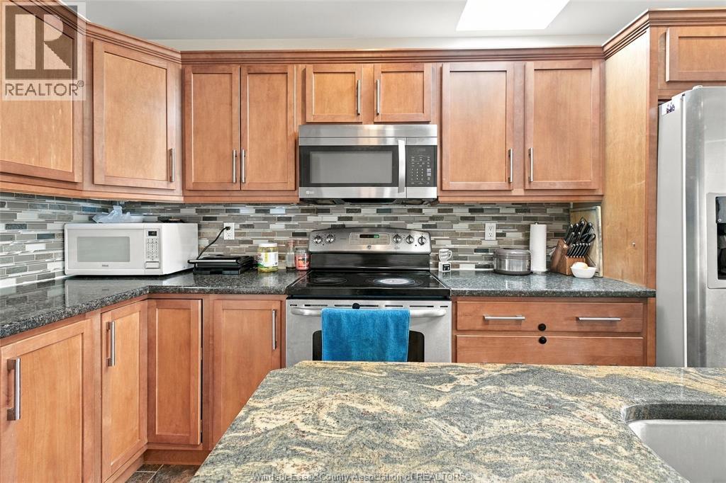 1364 MATTHEW CRESCENT - 10