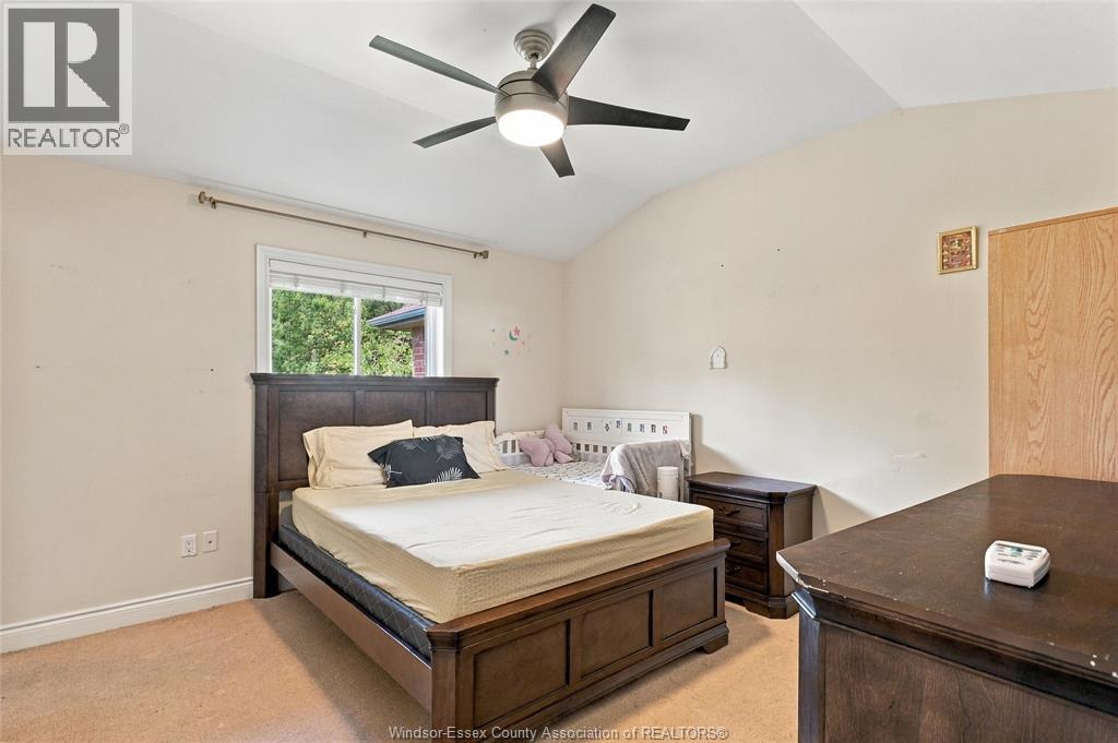 1364 MATTHEW CRESCENT - 12