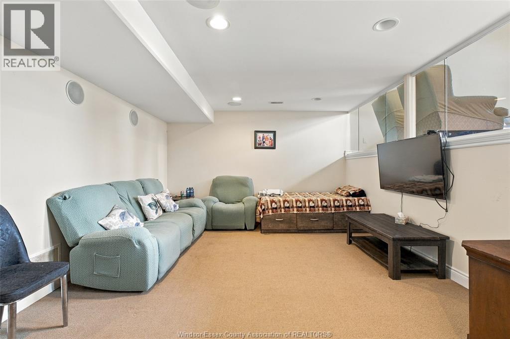 1364 MATTHEW CRESCENT - 20