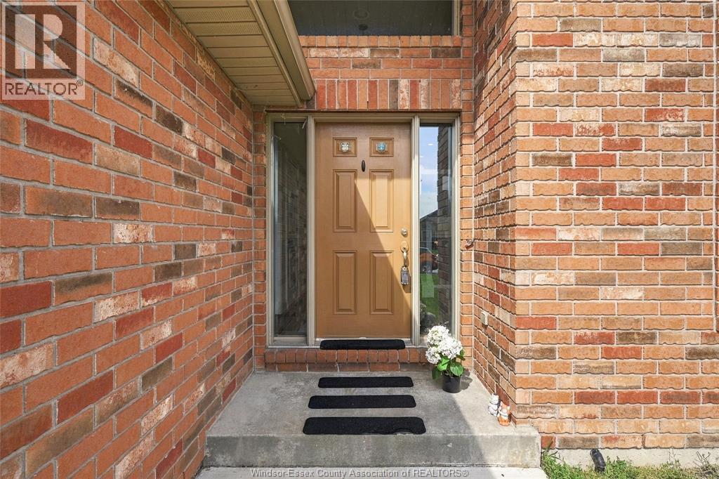 1364 MATTHEW CRESCENT, Lakeshore — photo 3