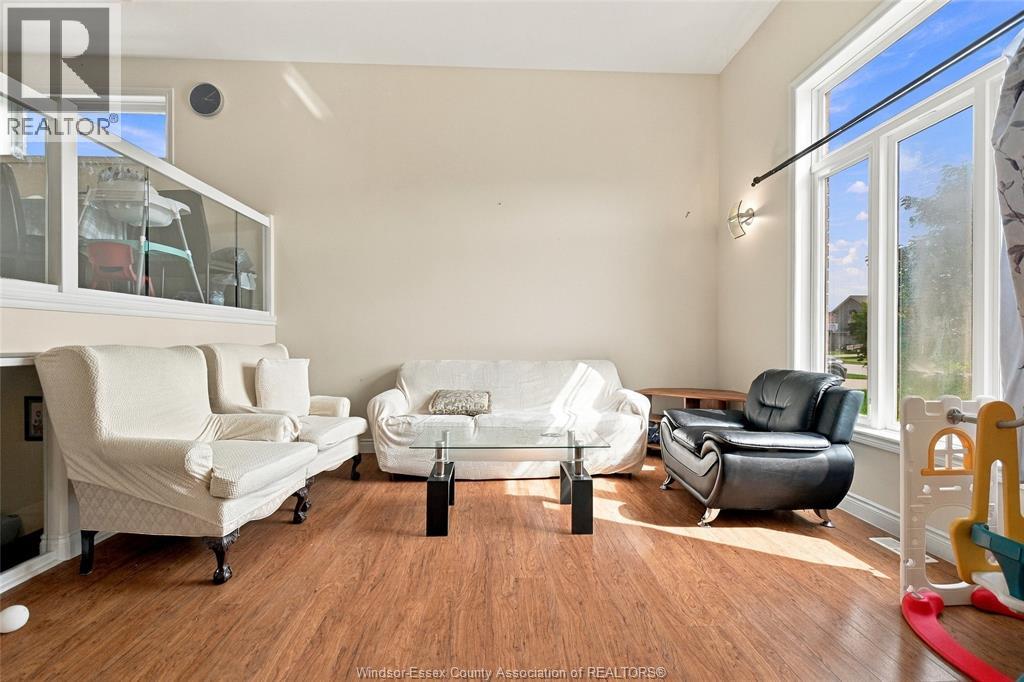 1364 MATTHEW CRESCENT, Lakeshore — photo 5