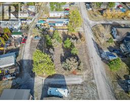 4963 Spruce Avenue, Canal Flats, BC V0B1B0 Photo 9
