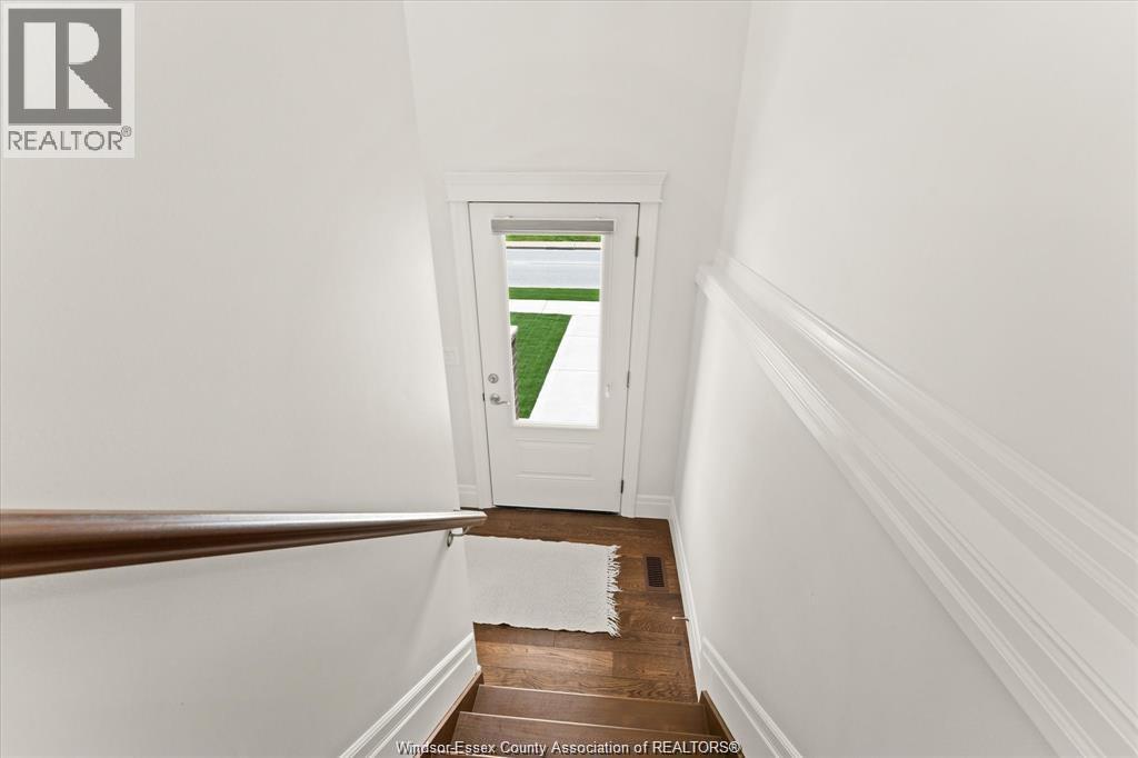 735 BROWNSTONE ROAD, Lakeshore — photo 5