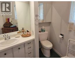 264 Forbes Dr, Thetis Island, BC V9R2Y0 Photo 14