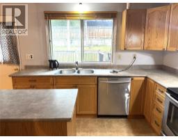 Primary Bedroom - 907 Alpine Way, Elkford, BC V0B1H0 Photo 8