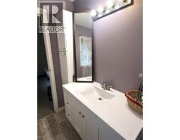 907 Alpine Way, Elkford, BC V0B1H0 Photo 15