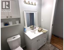 907 Alpine Way, Elkford, BC V0B1H0 Photo 13