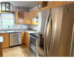 Full bathroom - 907 Alpine Way, Elkford, BC V0B1H0 Photo 7