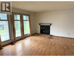 Dining room - 907 Alpine Way, Elkford, BC V0B1H0 Photo 9