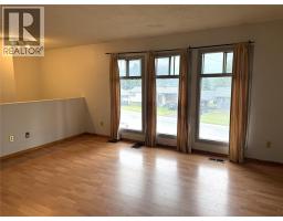 907 Alpine Way, Elkford, BC V0B1H0 Photo 16