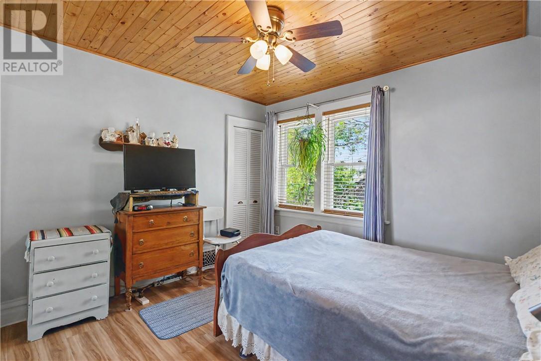 308 Lloyd Street - 23